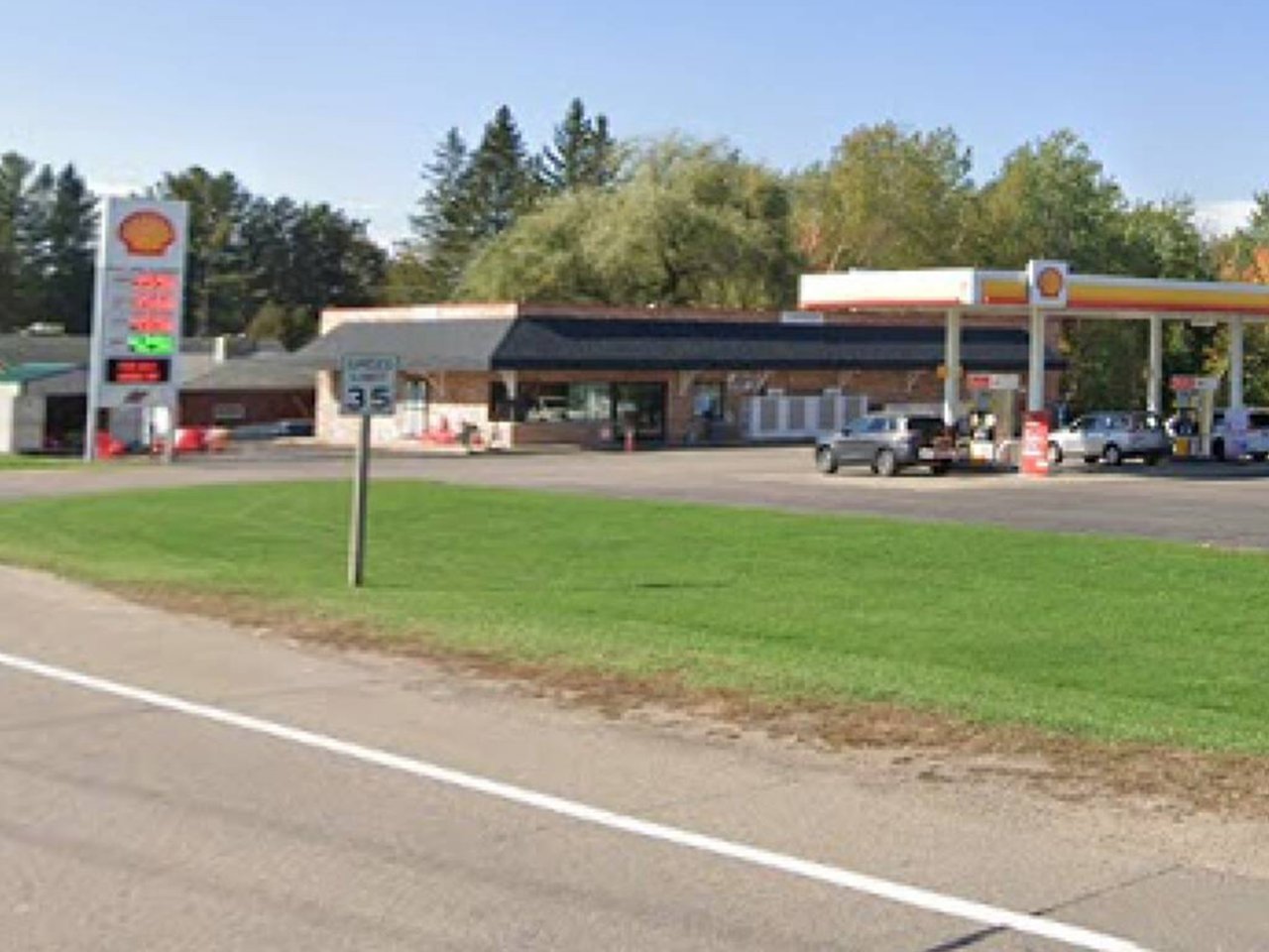 17215 Emma Lea Ln Gas Station, Lakewood, WI 54138