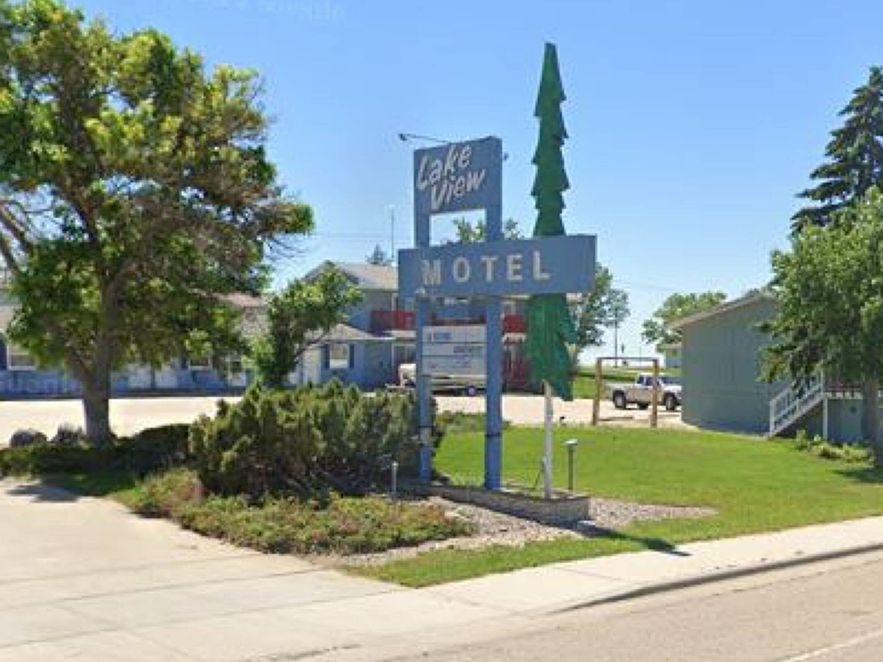 1307 J Ave SD 33 Unit Motel with Lake Views